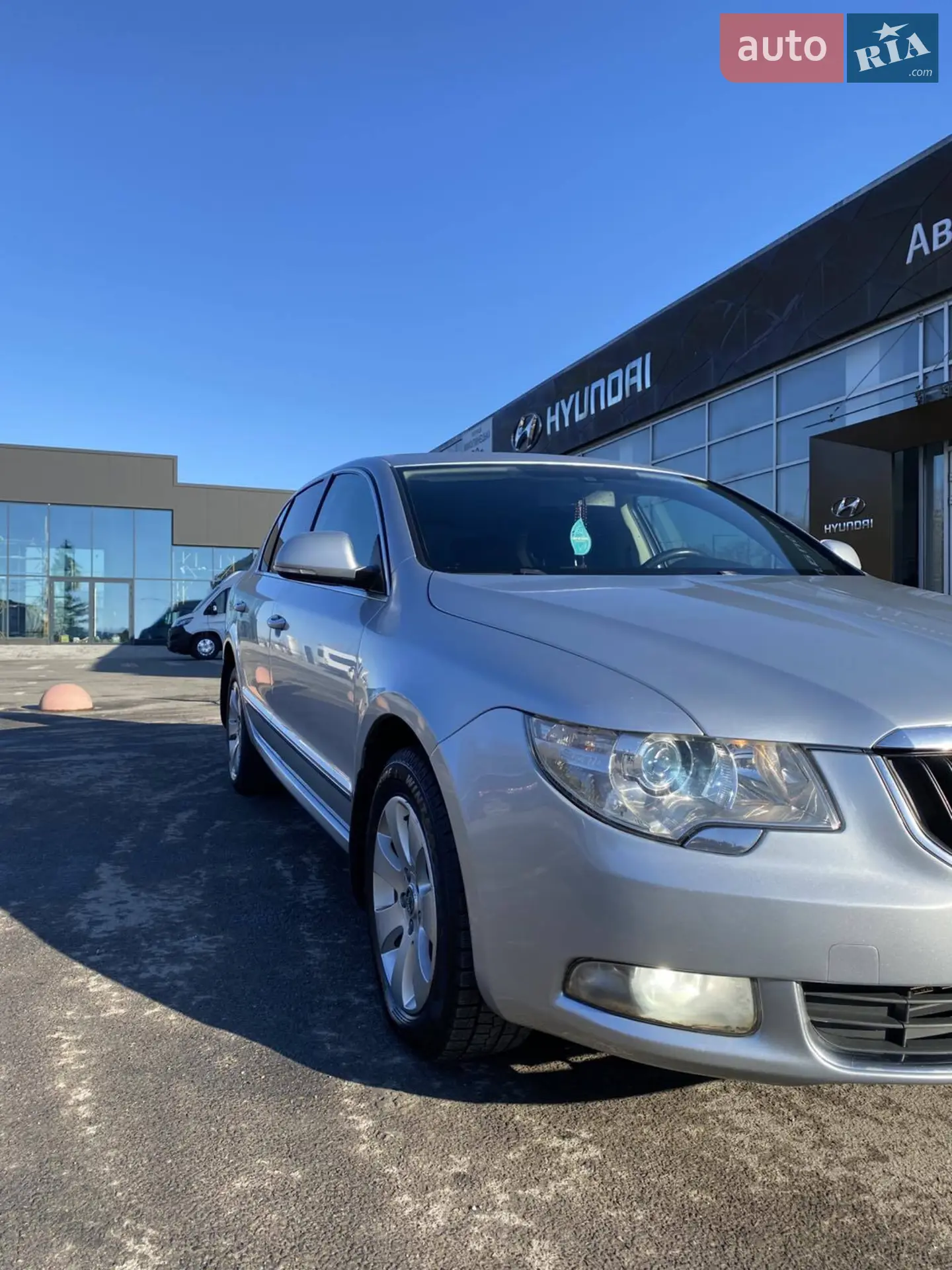 2010 Skoda Superb - мініатюра 5