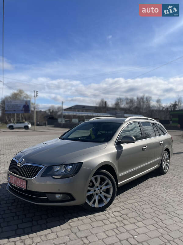 Универсал Skoda Superb 2015 в Житомире