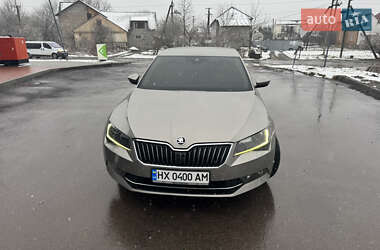 Лифтбек Skoda Superb 2016 в Самборе