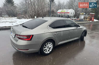 Лифтбек Skoda Superb 2016 в Самборе