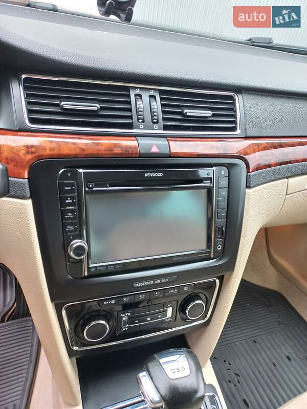 Универсал Skoda Superb 2010 в Шумске