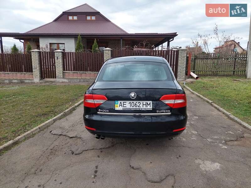 Лифтбек Skoda Superb 2013 в Кривом Роге