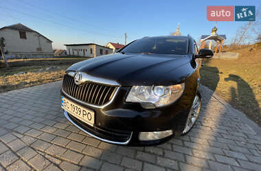 Универсал Skoda Superb 2011 в 