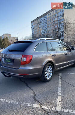 Универсал Skoda Superb 2011 в Кривом Роге