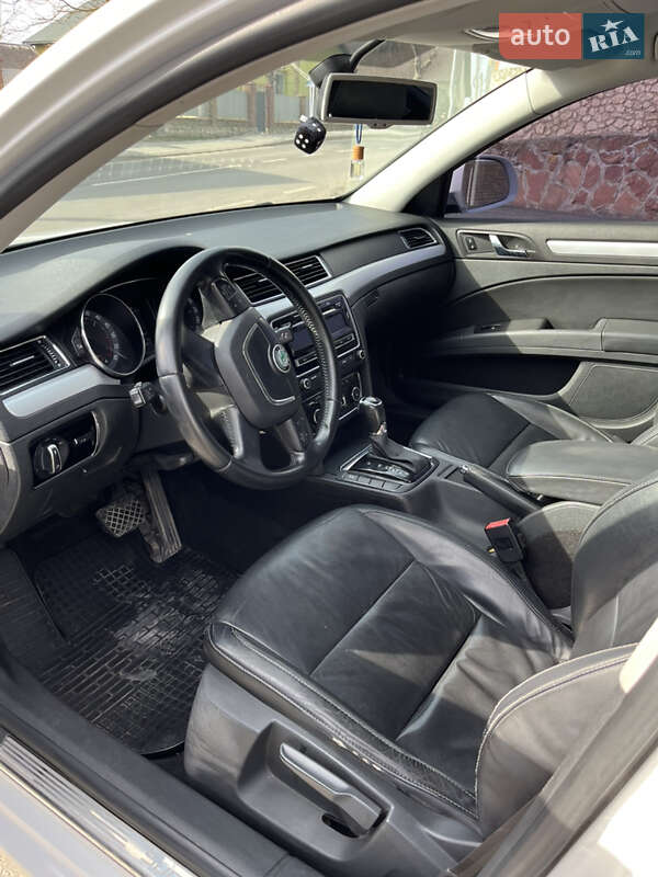 Ліфтбек Skoda Superb 2013 в Тернополі