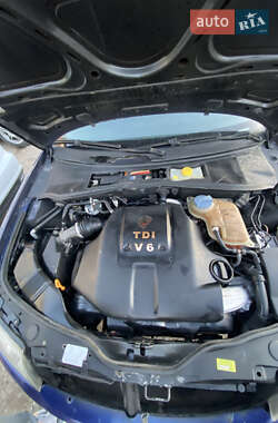Лифтбек Skoda Superb 2003 в 
