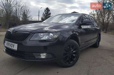 Лифтбек Skoda Superb 2013 в 