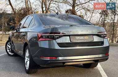 Ліфтбек Skoda Superb 2020 в 