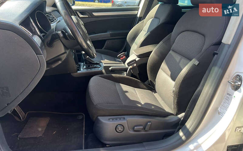 Универсал Skoda Superb 2012 в Черновцах