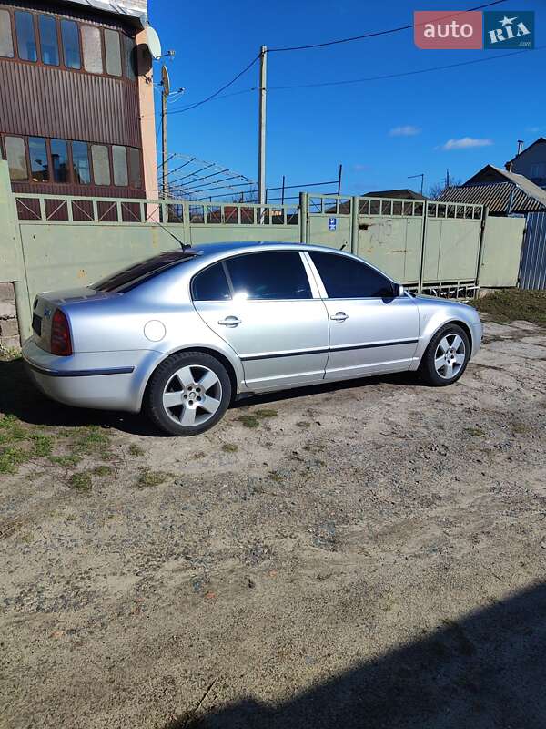 Skoda Superb 2006