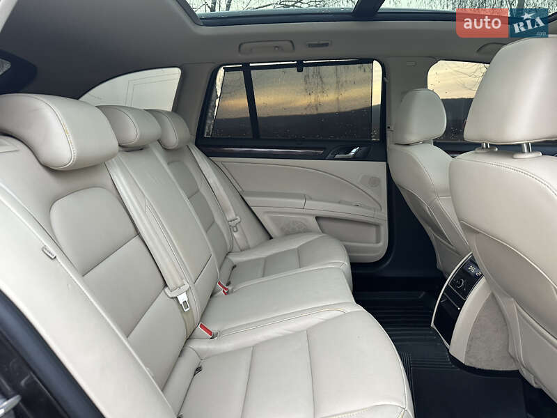 Универсал Skoda Superb 2014 в Хусте