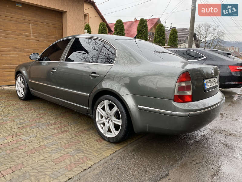 Ліфтбек Skoda Superb 2007 в Сваляві