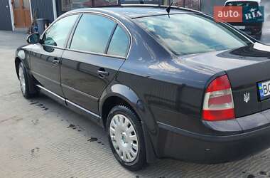 Лифтбек Skoda Superb 2006 в 
