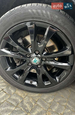 Універсал Skoda Superb 2011 в 