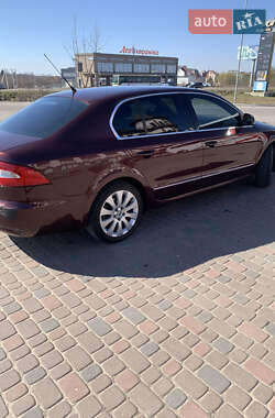 Лифтбек Skoda Superb 2008 в 