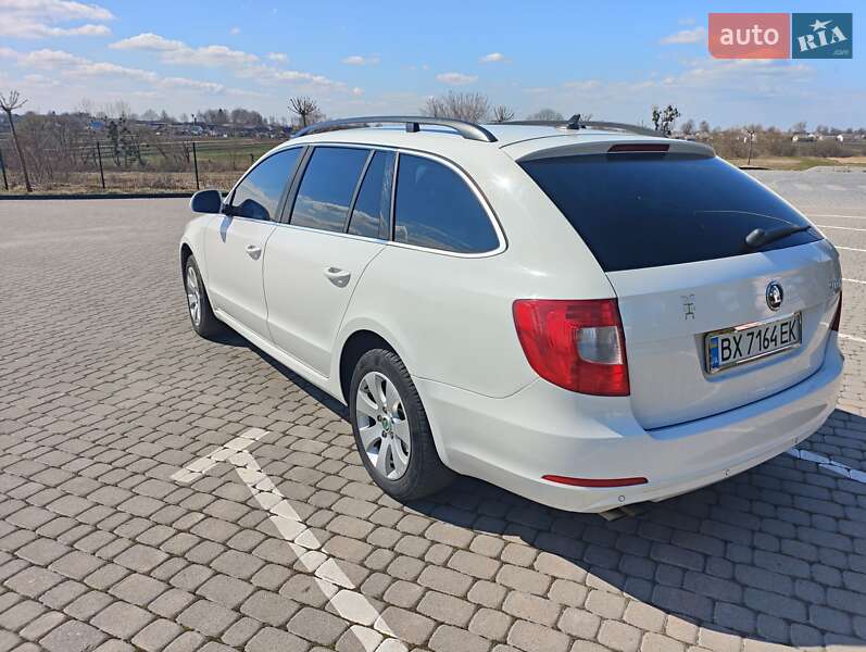 Универсал Skoda Superb 2013 в Шепетовке
