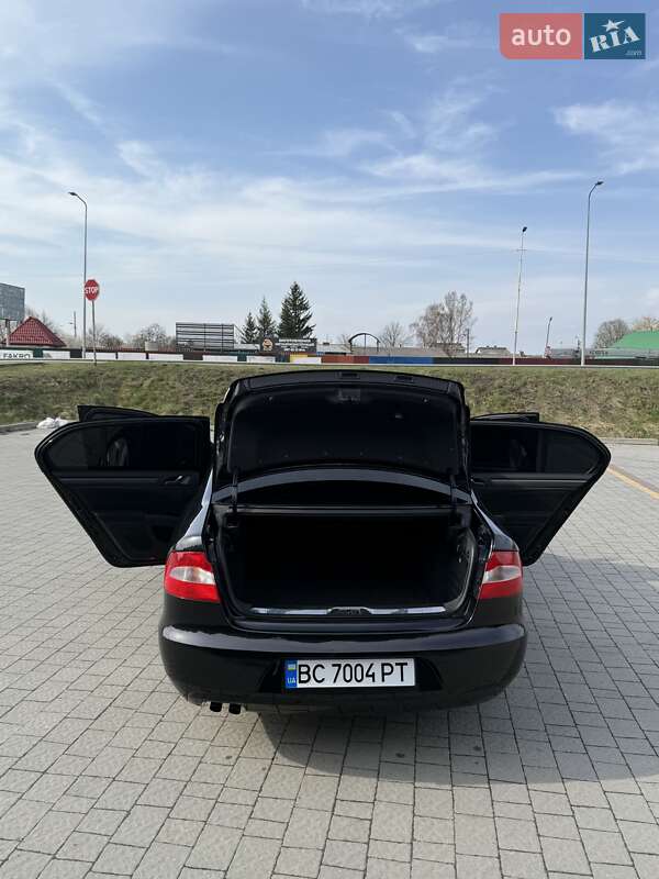 Лифтбек Skoda Superb 2013 в Стрые