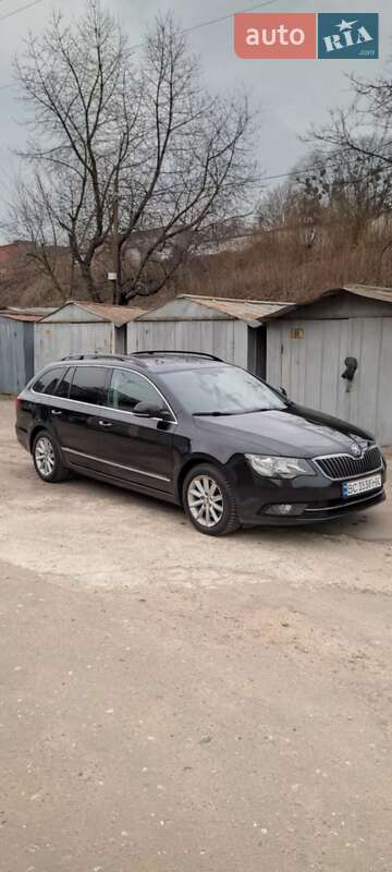 Універсал Skoda Superb 2014 в Львові
