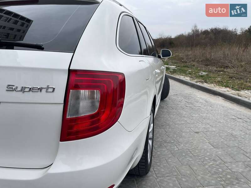 Универсал Skoda Superb 2010 в Львове