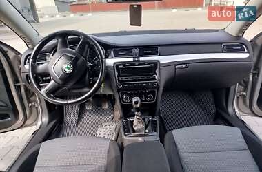 Лифтбек Skoda Superb 2009 в 