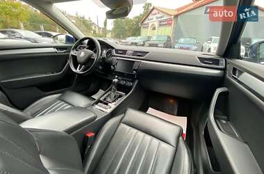 Універсал Skoda Superb 2017 в 