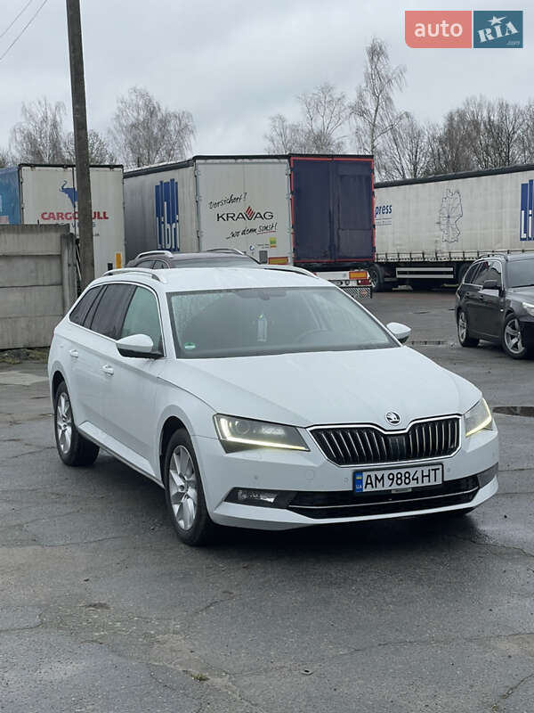 Універсал Skoda Superb 2016 в 