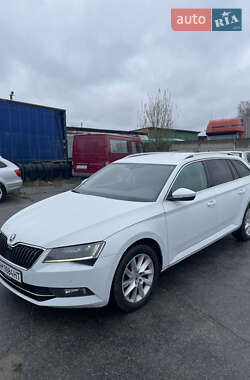 Універсал Skoda Superb 2016 в 