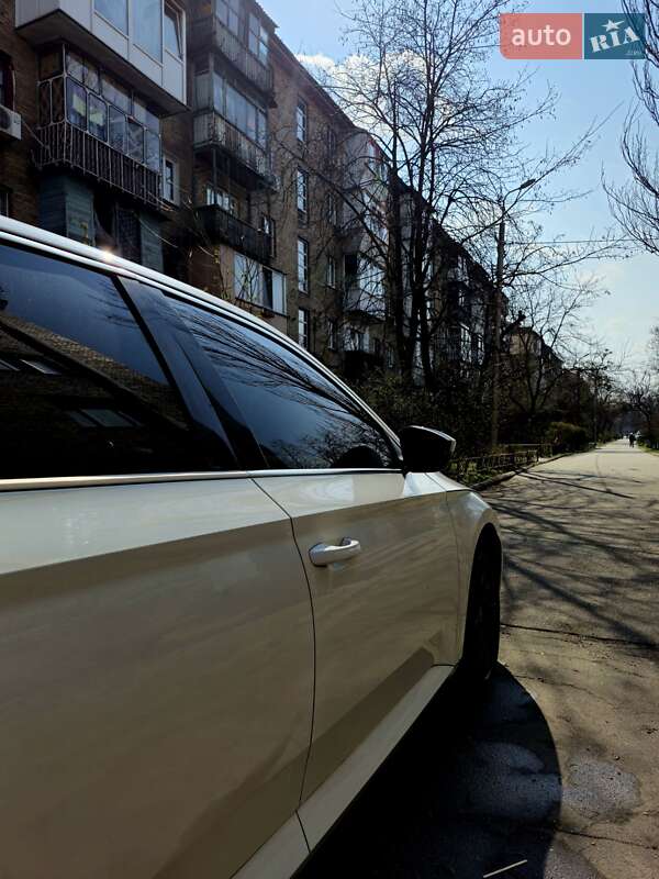 Ліфтбек Skoda Superb 2016 в Києві фото 12 Ліфтбек Skoda Superb 2016 в Києві