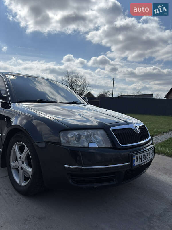 Ліфтбек Skoda Superb 2006 в Житомирі