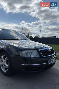 Лифтбек Skoda Superb 2006 в 