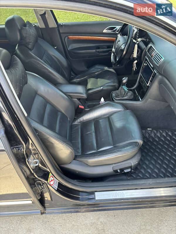 Ліфтбек Skoda Superb 2006 в Житомирі