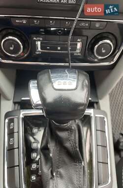 Универсал Skoda Superb 2010 в 