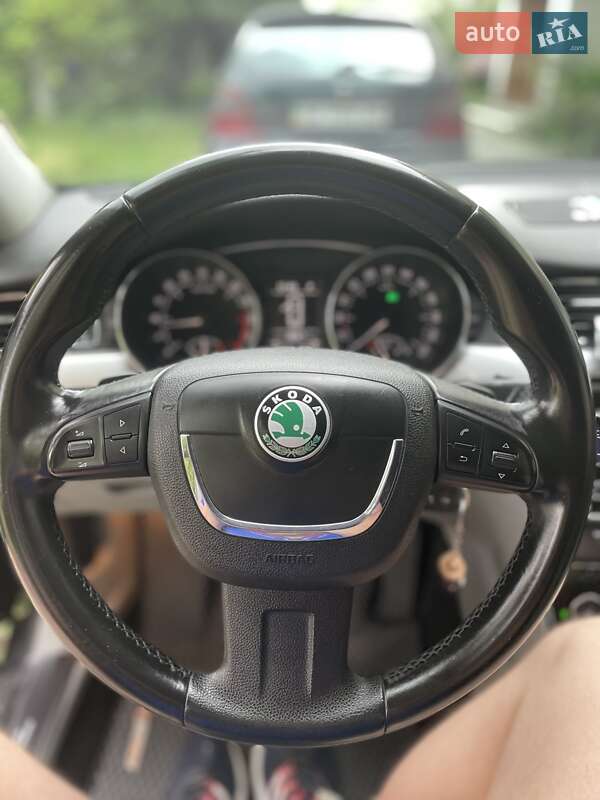 Універсал Skoda Superb 2010 в Рівному