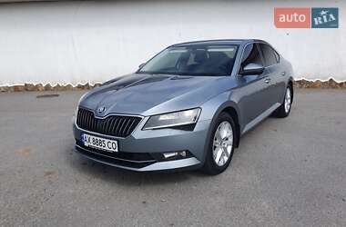 Лифтбек Skoda Superb 2018 в 