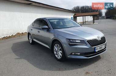 Лифтбек Skoda Superb 2018 в 