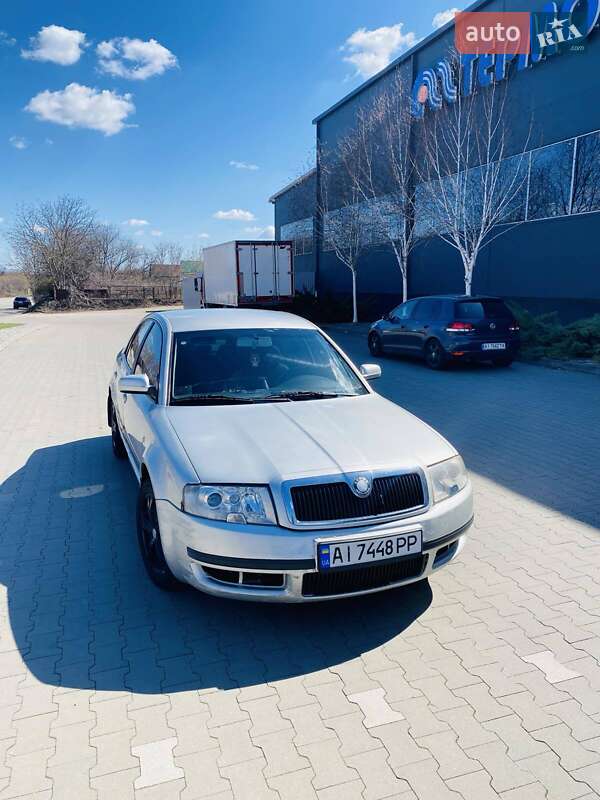 Skoda Superb 2005