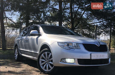 Лифтбек Skoda Superb 2010 в Дрогобыче