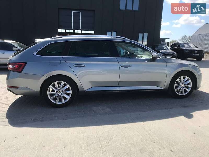 Универсал Skoda Superb 2015 в Львове