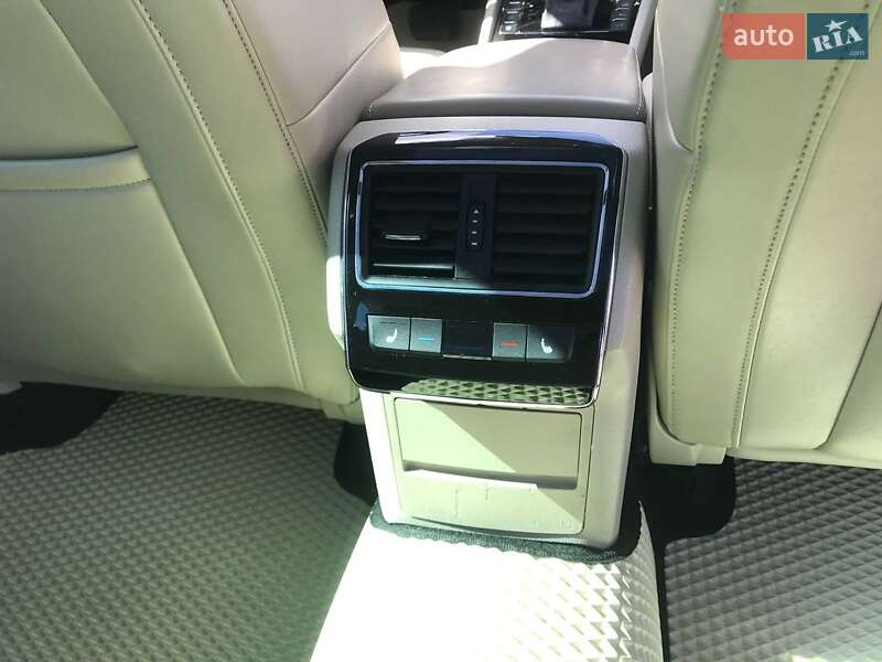 Универсал Skoda Superb 2015 в Львове