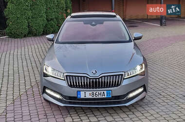 Лифтбек Skoda Superb 2019 в 