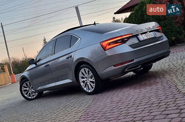 Лифтбек Skoda Superb 2019 в 
