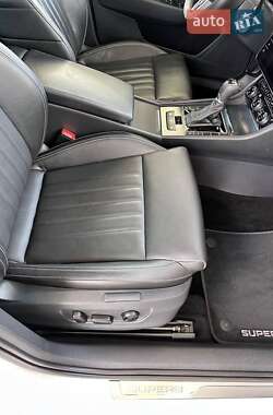 Універсал Skoda Superb 2019 в 