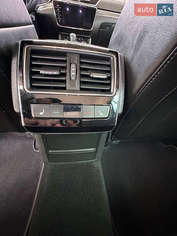 Універсал Skoda Superb 2019 в Хмельницькому