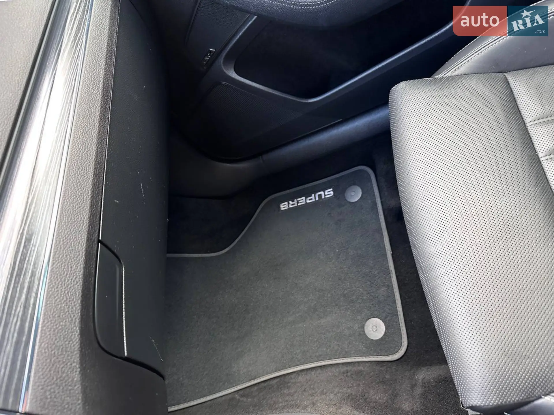 2019 Skoda Superb - мініатюра 36