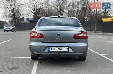 Лифтбек Skoda Superb 2009 в 