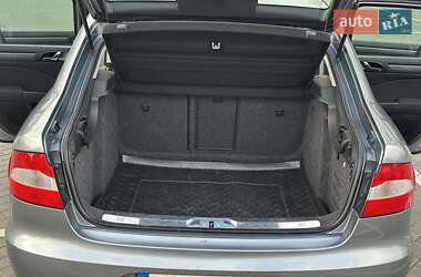 Лифтбек Skoda Superb 2009 в 