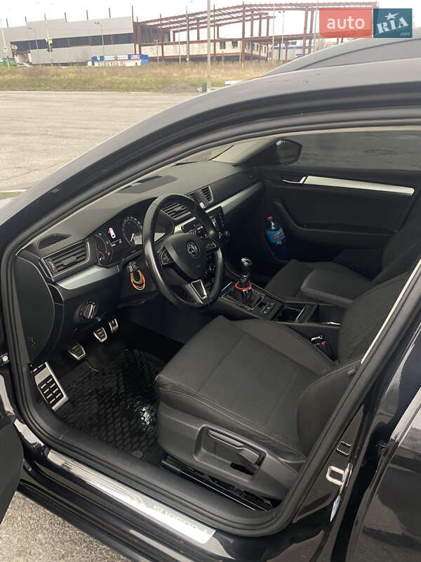 Универсал Skoda Superb 2018 в Харькове