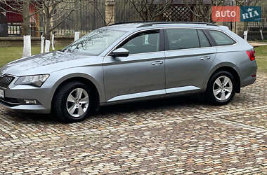 Універсал Skoda Superb 2017 в 
