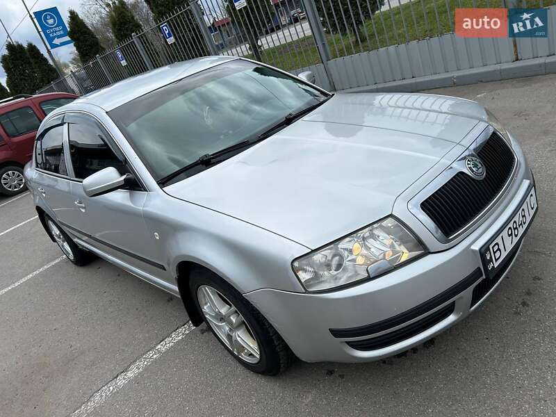 Skoda Superb 2004