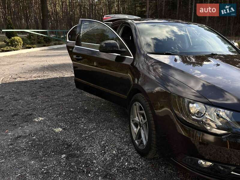 Ліфтбек Skoda Superb 2013 в Славуті